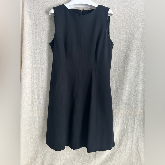 SPANX The Perfect Fit and Flare Dress - Picture 1 of 4